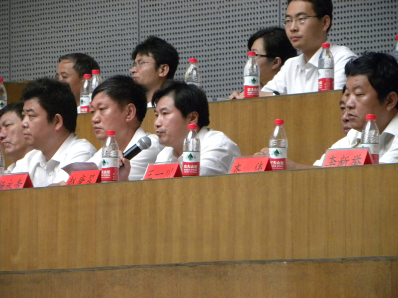 2012级新生开学典礼暨“我与院长面对面”院长论坛