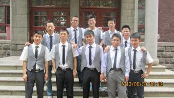 食科葡班毕业照