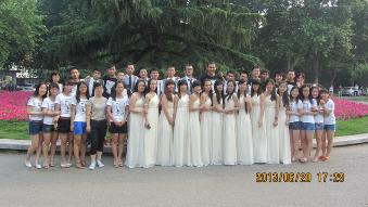 食科葡班毕业照